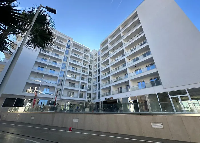 Ekam Sun * Golem (Tirana)