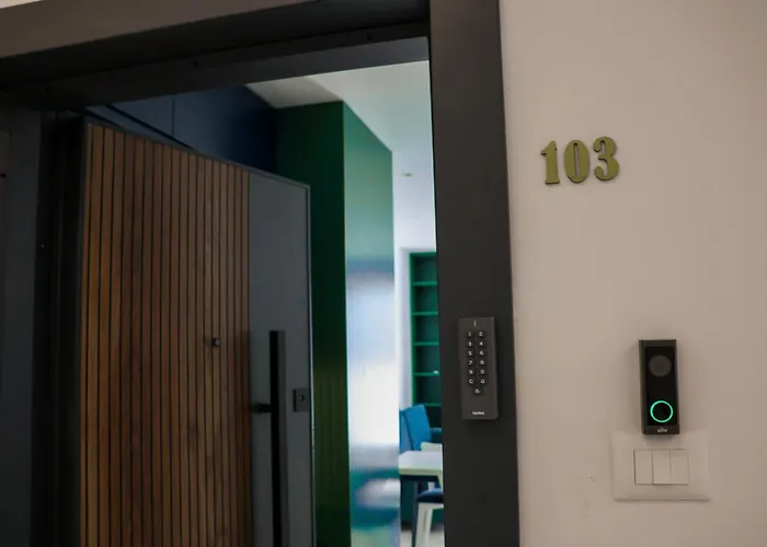 アパート Ekam Sun ゴーレム