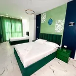 Ekam Sun Apartamento