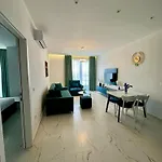 Ekam Sun Apartamento