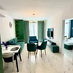 Ekam Sun * Golem (Tirana)