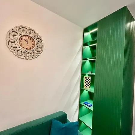 Ekam Sun * Golem (Tirana)