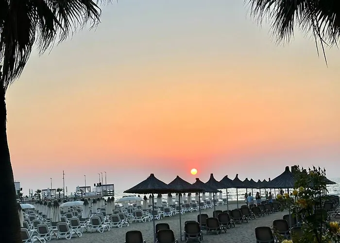 Ekam Sun アパート